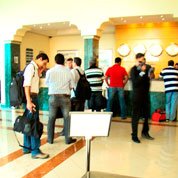 Sistema de controlde de acesso gerenciando o acesso do público as áreas do evento.
